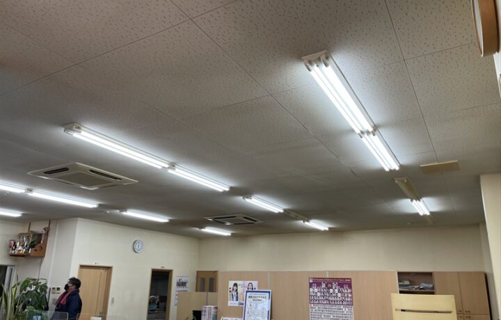 富山市　アーバンプランニング　照明LED化工事